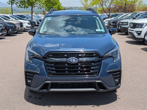 Used 2024 Subaru Ascent Onyx Edition image 9