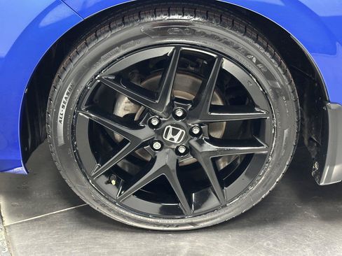 Used 2023 Honda Civic Sport image 18