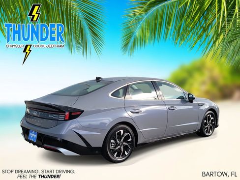 Used 2024 Hyundai Sonata SEL FWD image 4