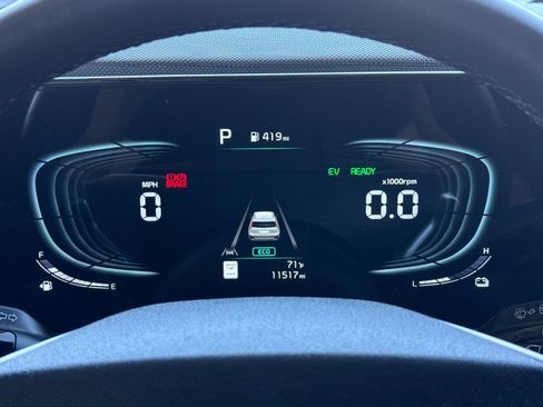 Used 2025 Kia Niro EX image 24