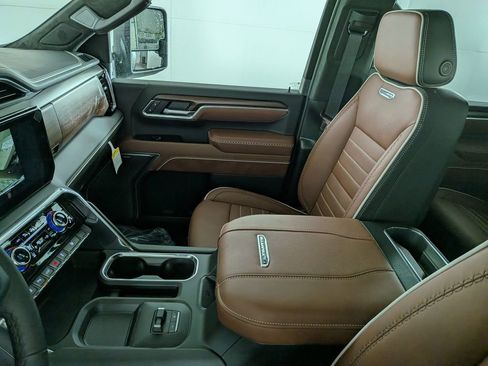New 2026 GMC Sierra 3500 Denali Ultimate image 25