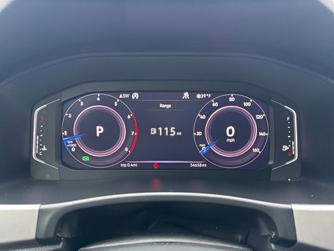 Used 2019 Volkswagen Atlas SEL Premium image 19