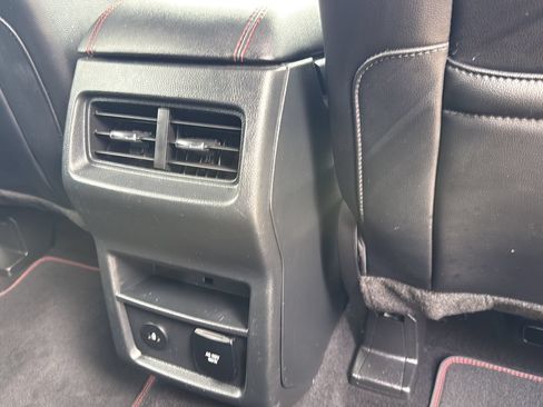 Certified 2023 Ford Edge ST-Line AWD/4WD image 23