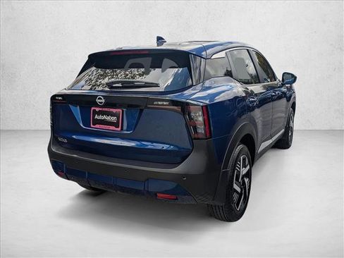 Certified 2025 Nissan Kicks SV image 5