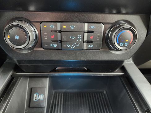 Used 2022 Ford F250 XLT w/ XLT Premium Package image 55