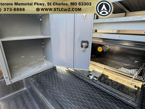 Used 2016 Chevrolet Express 2500 RWD image 17