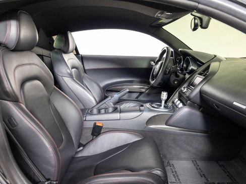 Used 2012 Audi R8 V10 AWD/4WD image 22