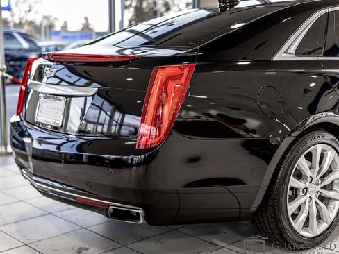 Used 2016 Cadillac XTS Luxury image 13