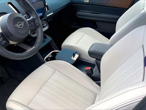 Certified 2025 MINI Cooper Countryman S image 19