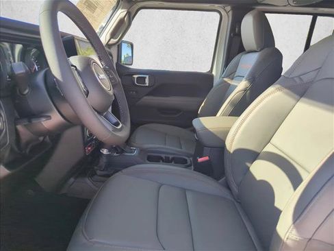 New 2026 Jeep Gladiator Mojave AWD/4WD image 3