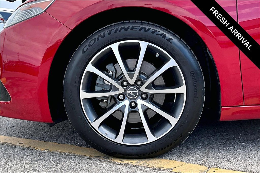 Used 2017 Acura TLX w/ Technology Package FWD image 33