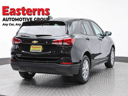 Used 2022 Chevrolet Equinox LS w/ LS Convenience Package FWD image 5