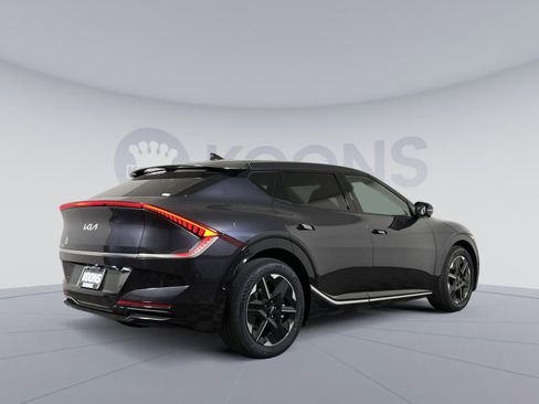 New 2025 Kia EV6 Wind image 5