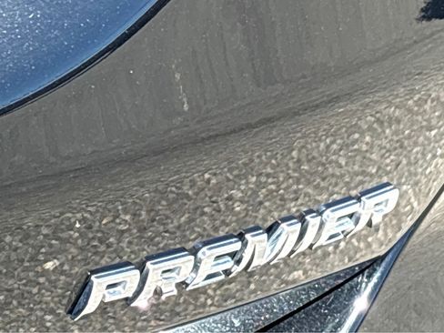 Certified 2023 Chevrolet Equinox Premier image 27