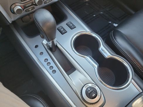 Used 2019 Nissan Pathfinder SL image 28