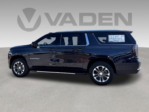 New 2026 Chevrolet Suburban LT w/ Comfort Package RWD image 29