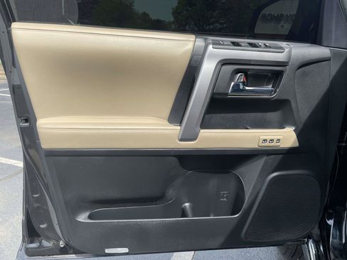 Used 2024 Toyota 4Runner Limited RWD image 19