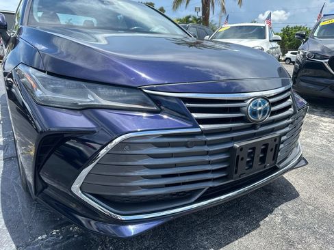 Used 2021 Toyota Avalon Limited w/ Advanced Safety Package FWD image 12