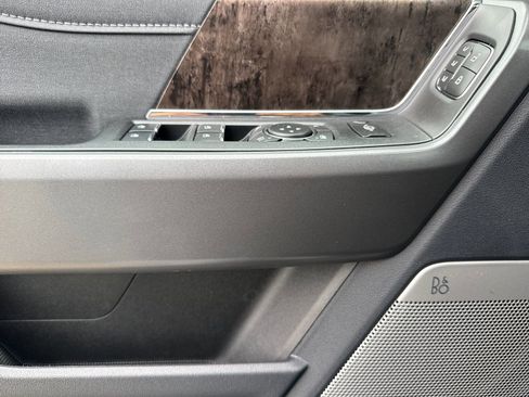 New 2026 Ford F250 Lariat w/ Black Appearance Package image 10