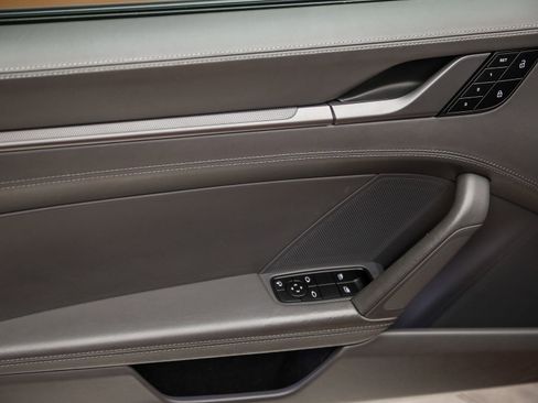 Certified 2022 Porsche 911 Carrera S RWD image 28