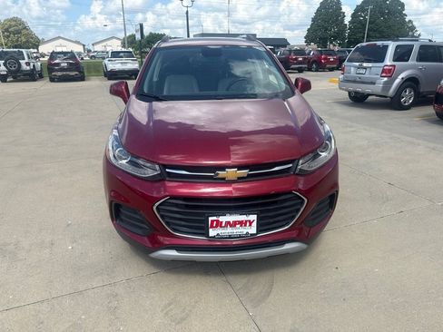 Used 2019 Chevrolet Trax LT w/ LT Convenience Package AWD/4WD image 8