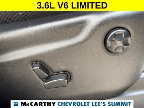 Used 2019 Jeep Grand Cherokee Limited AWD/4WD image 31