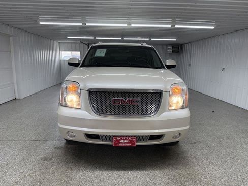 Used 2012 GMC Yukon XL Denali AWD/4WD image 3