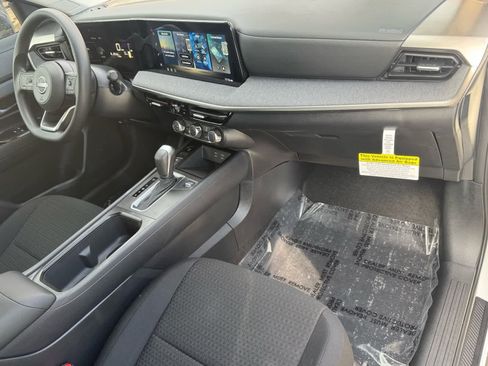 New 2026 Nissan Kicks S image 12