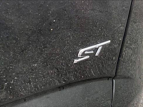 Certified 2022 Buick Enclave Essence w/ Experience Buick Package image 26