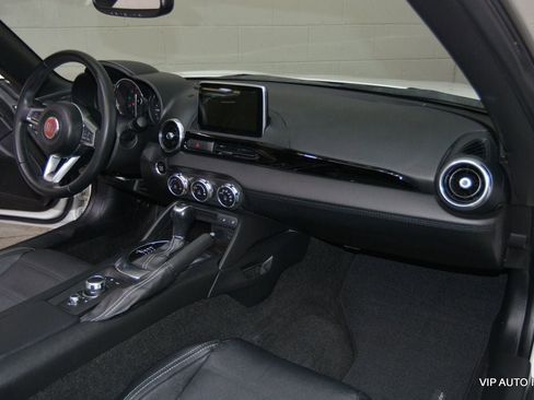 Used 2017 FIAT 124 Spider Lusso image 16