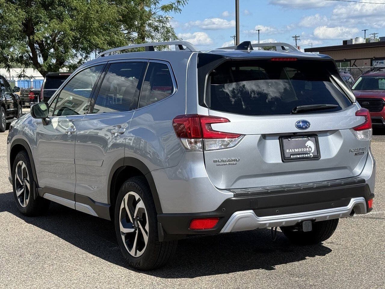 Used 2024 Subaru Forester Touring AWD/4WD image 6
