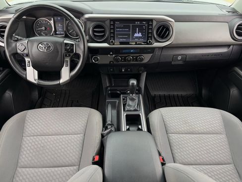 Used 2023 Toyota Tacoma SR5 RWD image 12