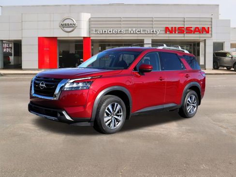 Used 2024 Nissan Pathfinder SL image 7