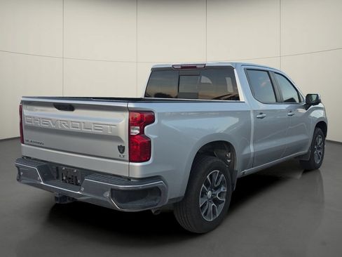 Used 2022 Chevrolet Silverado 1500 LT w/ Safety Package RWD image 8