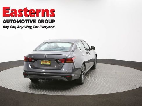 Used 2025 Nissan Altima 2.5 SV image 38
