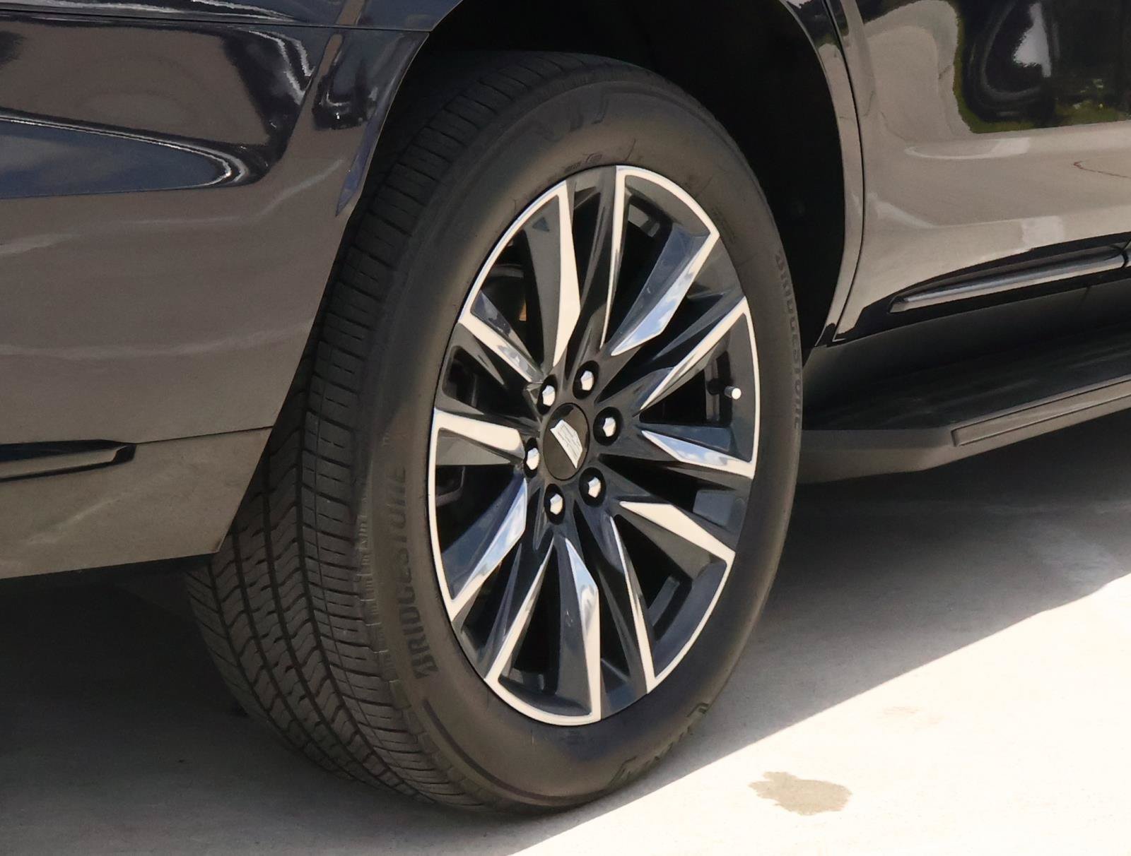 Certified 2024 Cadillac Escalade Sport Platinum AWD/4WD image 10
