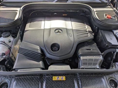 New 2026 Mercedes-Benz GLS 450 4MATIC image 17