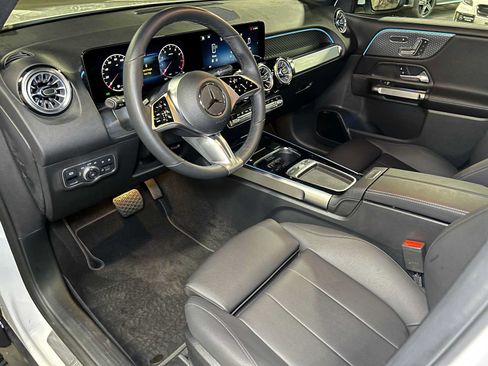 Used 2026 Mercedes-Benz GLB 250 4MATIC image 26