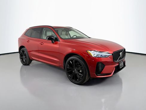 Certified 2024 Volvo XC60 B5 Ultimate AWD/4WD image 3