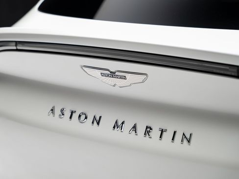 Used 2021 Aston Martin DBX AWD/4WD image 29