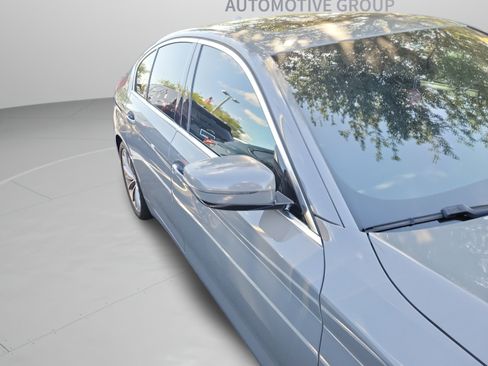 Used 2021 BMW 530i w/ Convenience Package RWD image 18