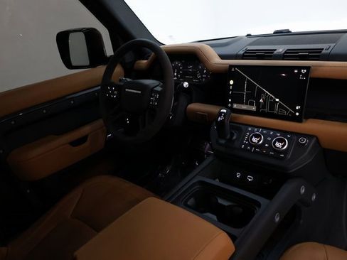 Used 2023 Land Rover Defender 90 V8 image 75