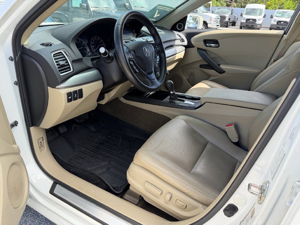 Used 2017 Acura RDX w/ Tech & AcuraWatch Plus Pack FWD image 11