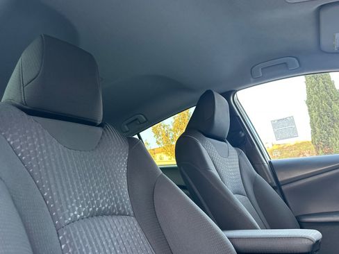 Used 2017 Toyota Prius Prime Plus image 17