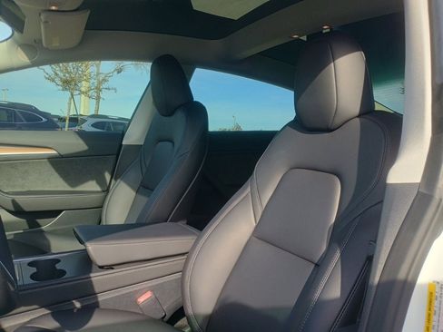 Used 2023 Tesla Model 3 Performance image 14