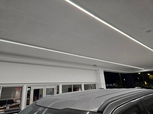 Used 2024 Ford F250 Lariat w/ Black Appearance Package AWD/4WD image 14