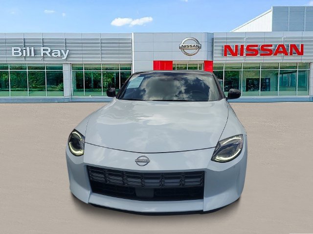 Used 2024 Nissan Z Performance w/ Floor Mat Package RWD image 2