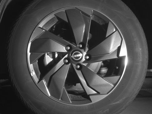 Used 2025 Nissan Rogue SV image 12