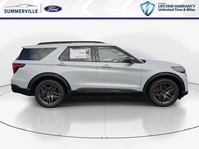 New 2026 Ford Explorer ST-Line w/ ST-Line Street Pack