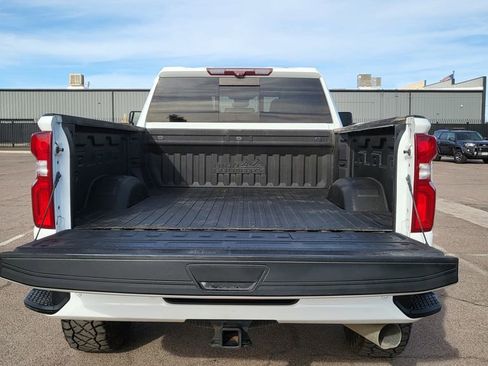 Used 2020 Chevrolet Silverado 2500 High Country w/ Z71 Off-Road Package image 11